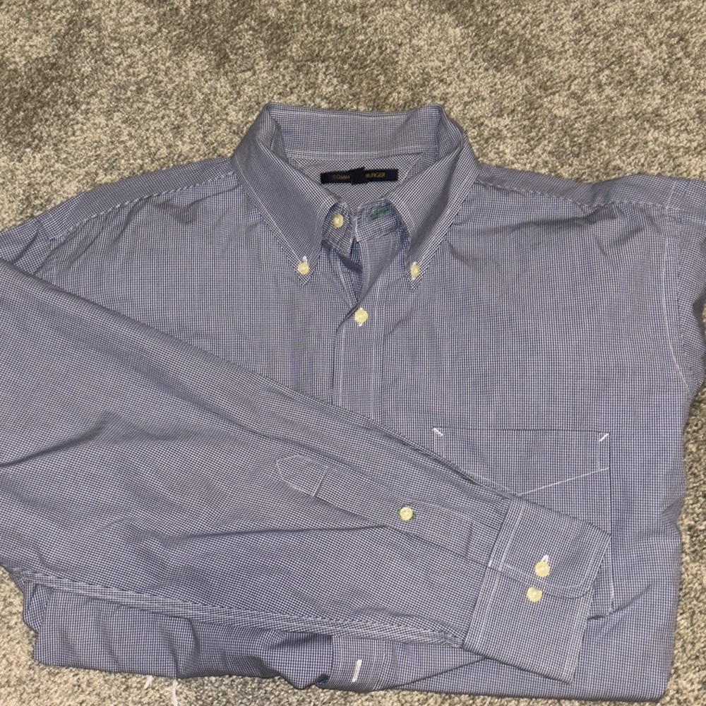 Tommy Hilfiger long sleeve collar shirts. 16 1/2. 32-33. L.
